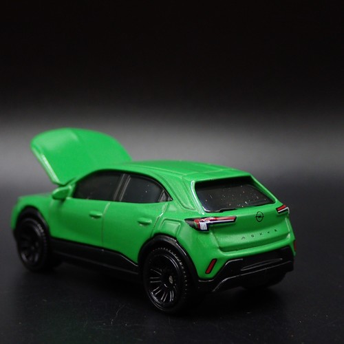 2021-2025 OPEL Mokka SUV Verde 1:64 Escala Coleccionable Maqueta Coche Modelo - Imagen 5 de 7