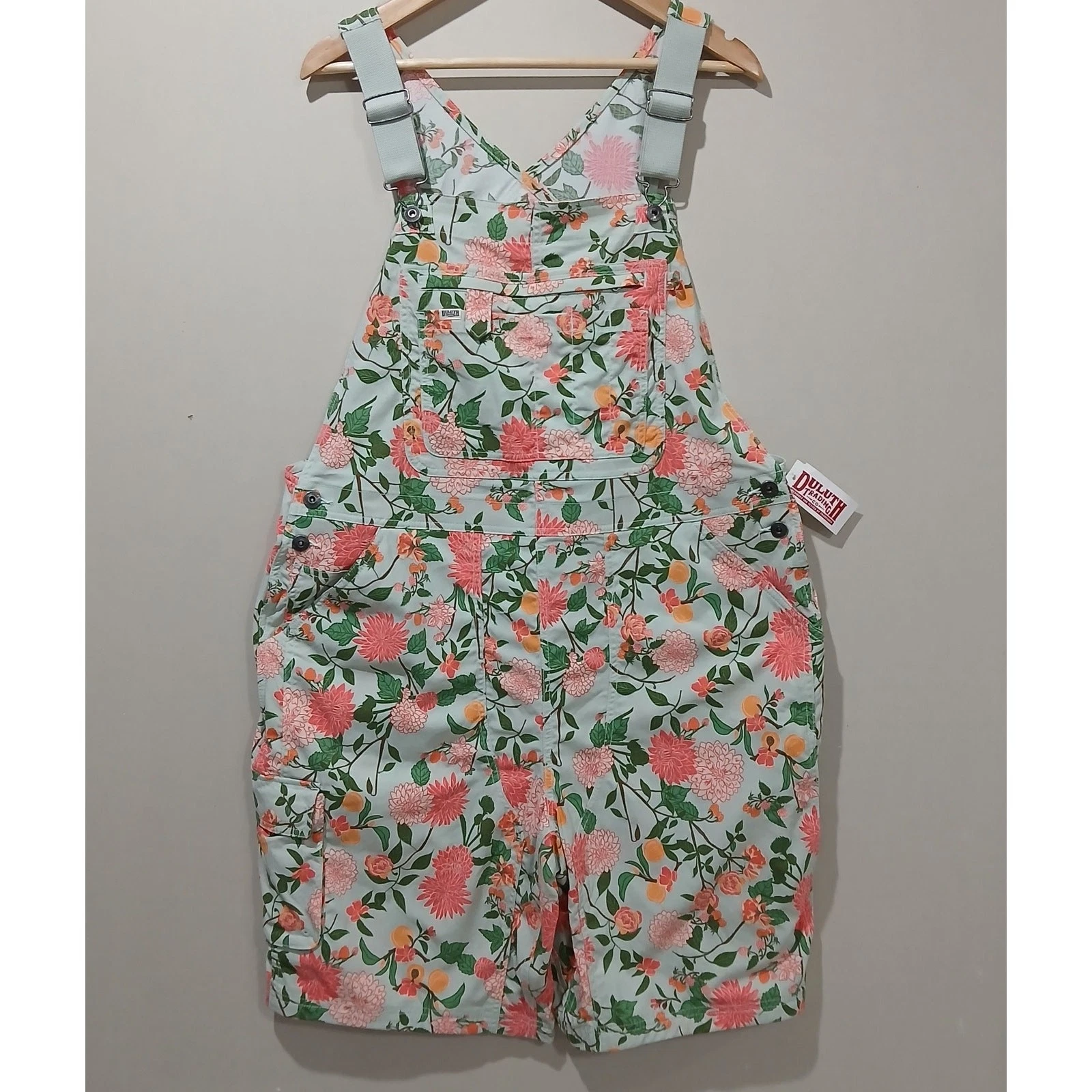 DULUTH TRADING Heirloom Gardening Shorts Overalls XL NWT Mint Summer Dahlia
Opens in a new window or