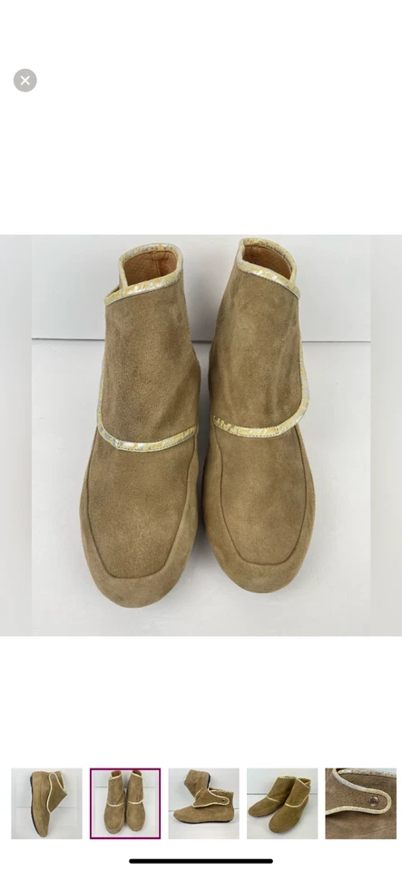 Botines Maloles de gamuza tostada con botón lateral a presión talla 39,5 (US 9,5) Foto 2 de 4