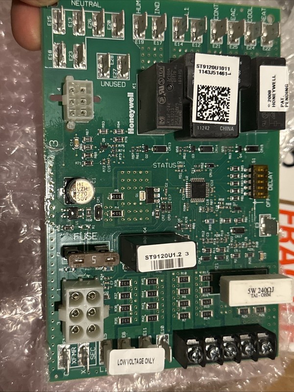 Honeywell ST9120U1011 Universal Electronic Fan Timer