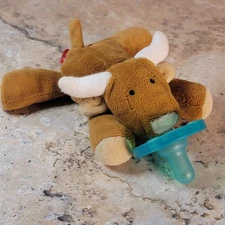WUBBANUB LONGHORN PLUSH PACIFIER HOLDER