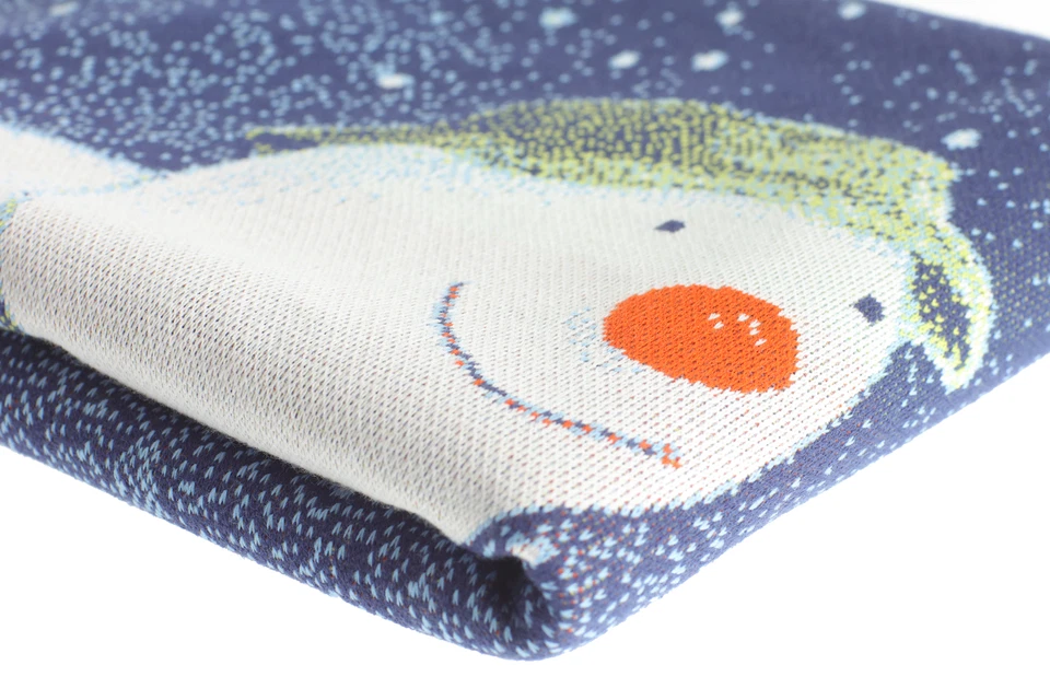 Raymond Briggs' The Snowman Knitted Blanket - Image 4 of 4