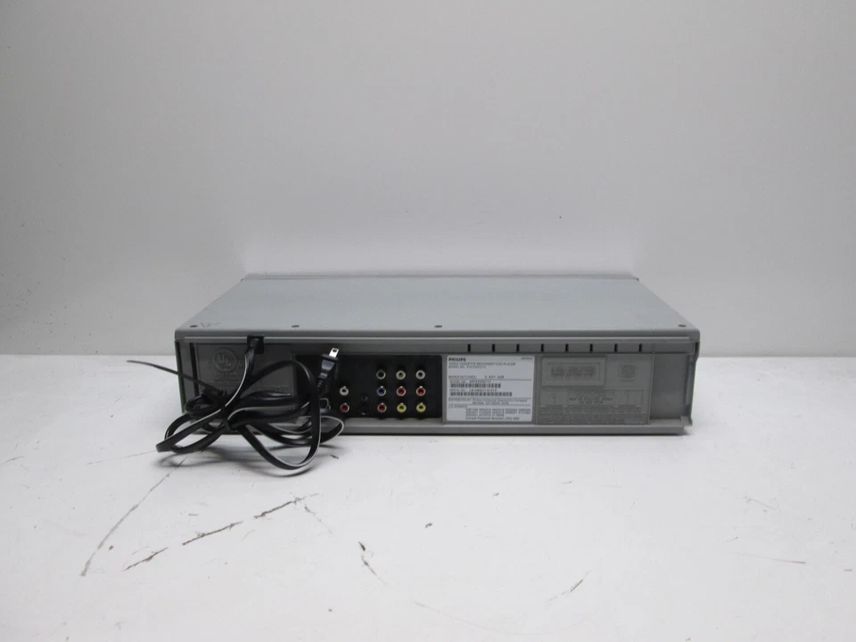 Combo reproductor de DVD/VHS Philips DVP3150V - Sin control remoto - VCR no funciona Foto 3 de 4