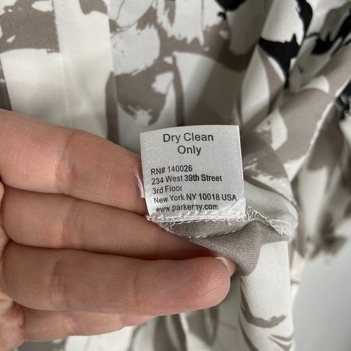 Parker 100% Silk Abstract Floral Beige Neutrals Semi Sheer Blouse Size Small - Picture 10 of 11