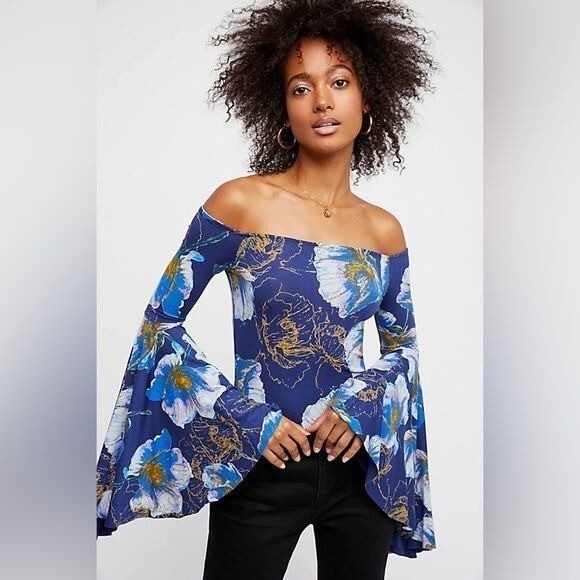 We The Free Free People Women's Boho Hippie Bell Sleeve Floral Top Size  Medium