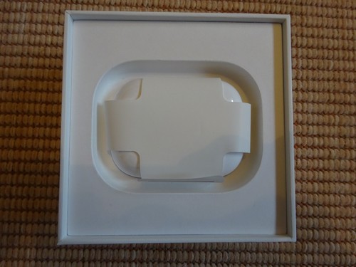 AirPod Charging Case MagSafe (USB-C) For AirPods Pro 2nd Generation Boxed White - Zdjęcie 4 z 11