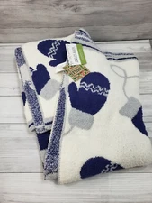Jingle & Joy Winter Mittens Plush Fleece Throw Blanket 50" x 60" 