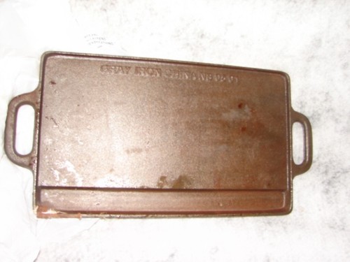 Vintage Gray Cast Iron Breakfast Pan With Handle 18 inches long - Picture 2 of 4