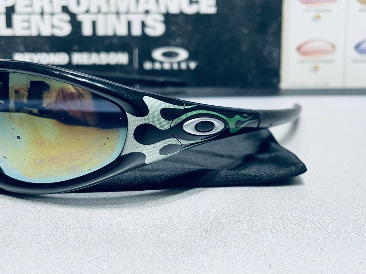 Oakley Straight Jacket Polished Black Green Flame w/ Emerald Oakley Straight Jacket Polished Black Green Flame w/ Emerald