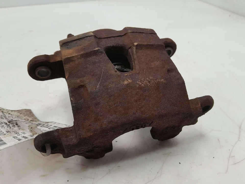 Pinza de freno delantera izquierda lado del conductor Chevy S10 1983-1997 4x4 OEM 19132285 Foto 3 de 4