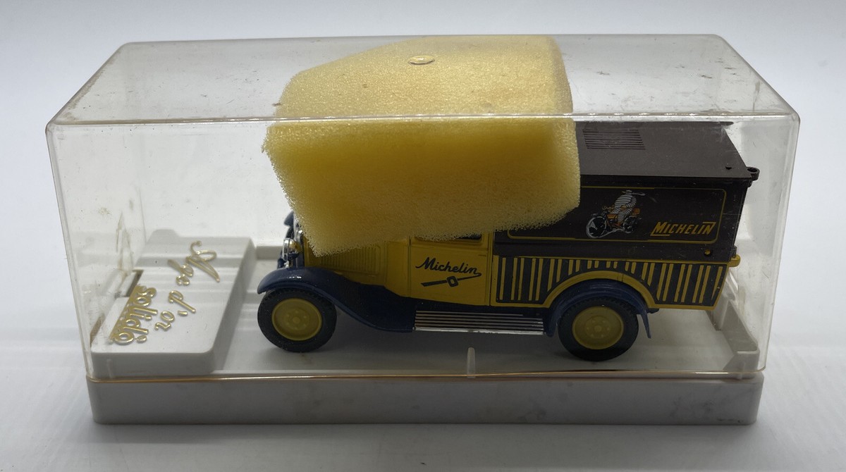 Citroën 2CV fourgonette 'Michelin' 82101 (2005) - Solido