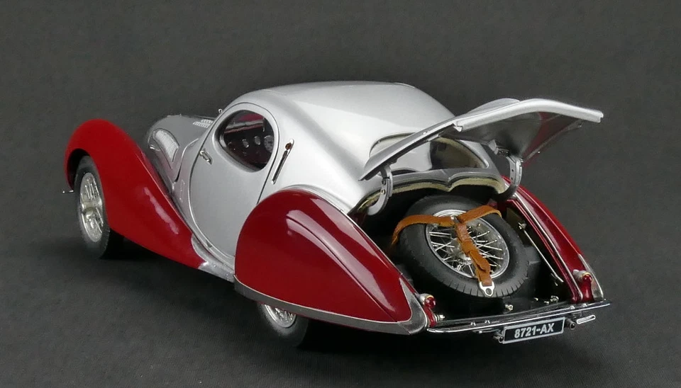 CMC M-165 Talbot-Lago Coupe T150 C-SS Figoni & Falaschi “Teardrop” 1937-39, 1:18 - Image 2 of 4