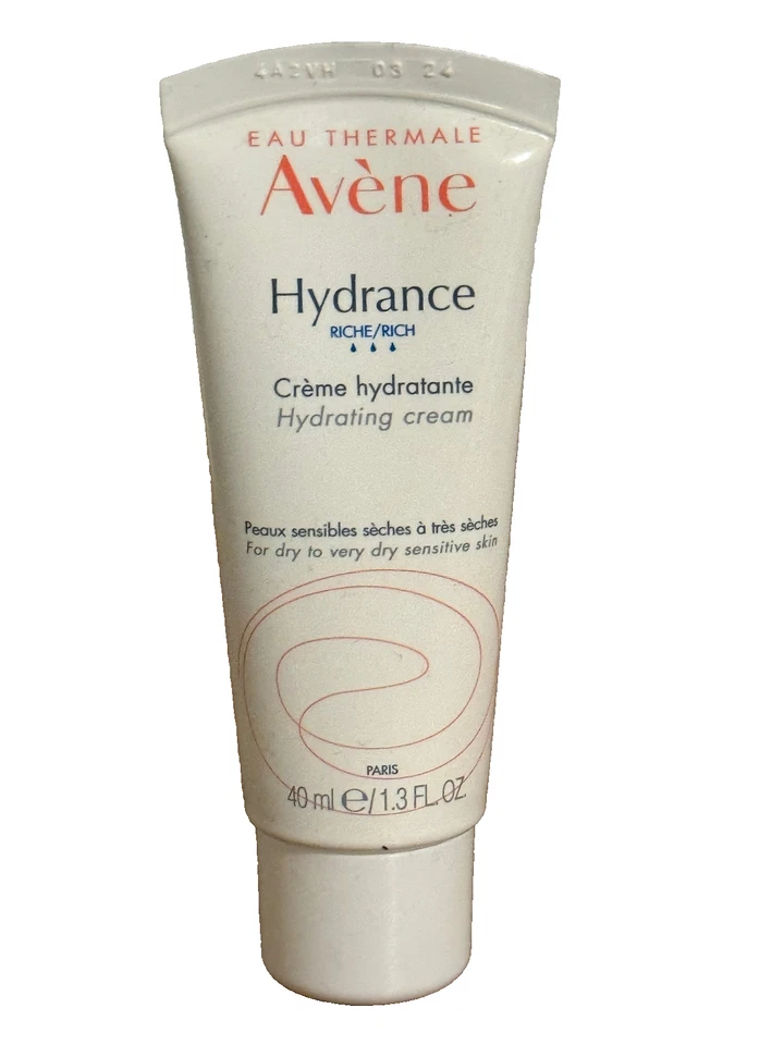 Crema hidratante rica en emulsión hidratante Avène Hydrance para piel deshidratada 1,3 fl oz Foto 2 de 3
