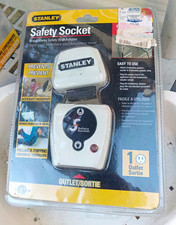 Stanley Break-Away Safety Socket Wall Adapter 1 Outlet White 120V