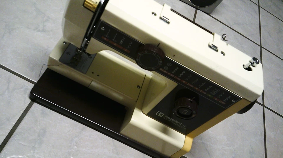 Freiarm-Nähmaschine Dorina Type: 656 - Bild 4 von 4