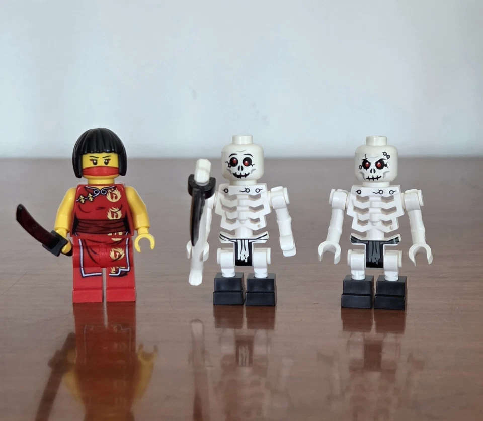LEGO Ninjago 2505 Garmadon's Dark Fortress, foto 4 di 5