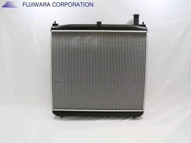 TOYOTA Regius 1997 KD-KCH46W Radiator 1640067101 [New] [PA01709171] - Image 2 of 2