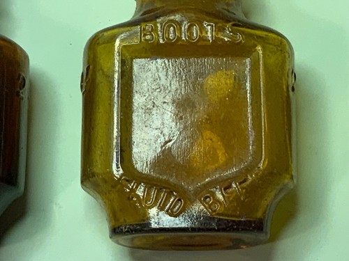 boots fluid beef 2oz glass bottles & JU-vis 2oz 512498 3 chemist medicine bottle - Picture 24 of 24