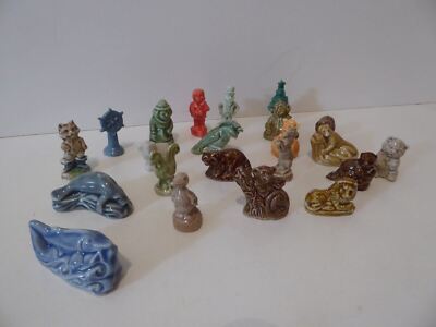 Wade Figurines England (22) figurines Whimsies  (S2