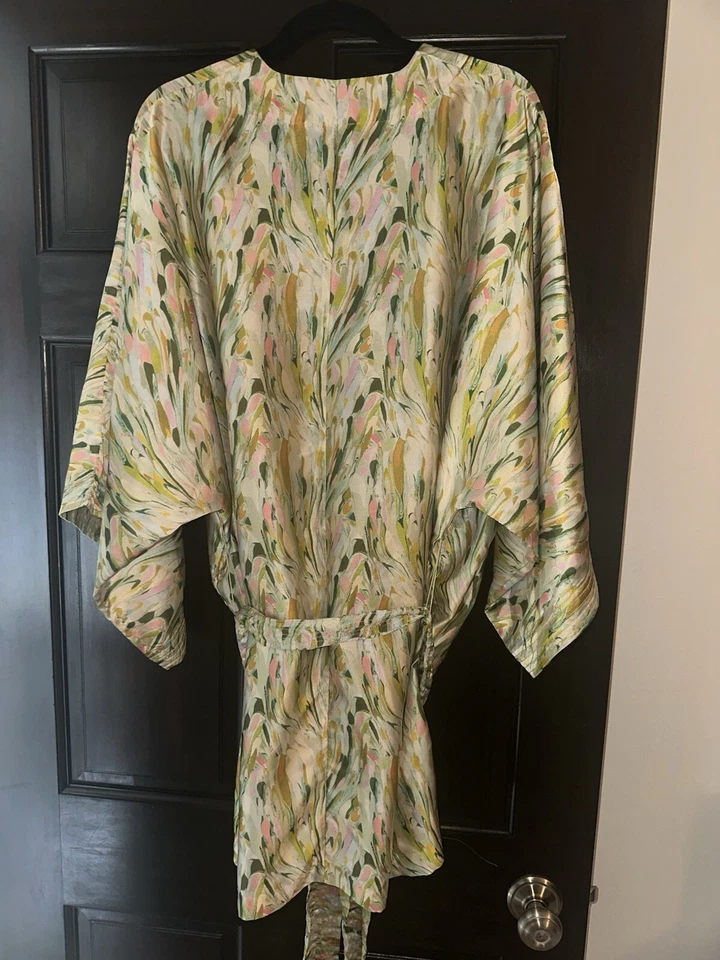 Anthropologie Green Motif Silky Robe - S/M - Image 3 of 4