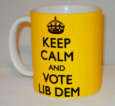 Keep Calm & Vote Lib Dem Tasse personalisierbar tolles Geschenk für Liberaldemokraten