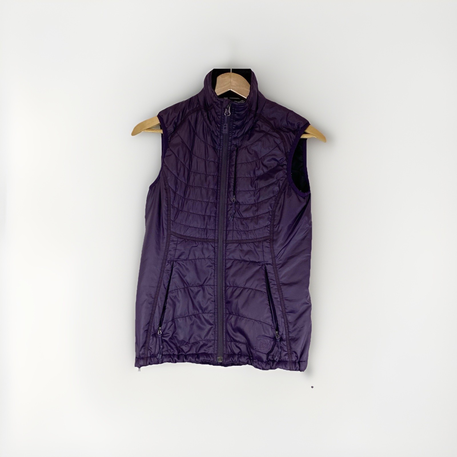 REI Puffer Vest Women's XS Purple Full Zip Pertex Quantum Eco Primaloft Pockets