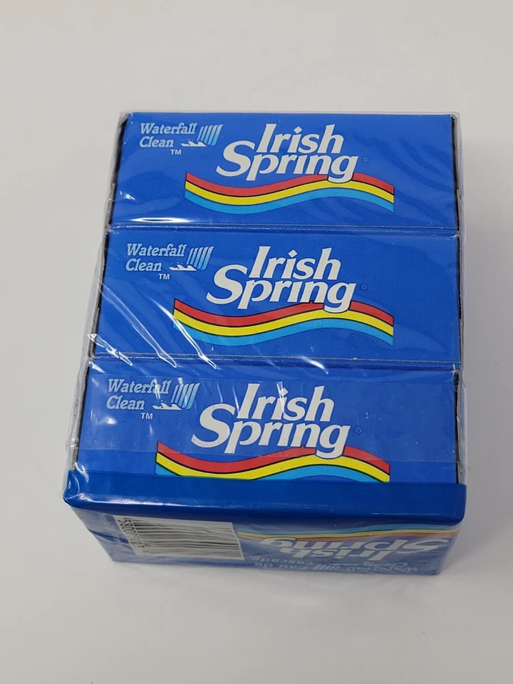 Irish Spring Waterfall Clean Soap 3 Deodorant Bars 270g  - Image 3 of 4