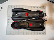 Aqua Lung Storm Fins - Black - Size Medium - Brand New