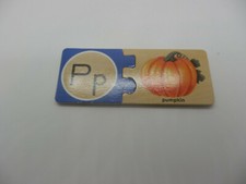 MELISSA  DOUG Alphabet Wooden Puzzle Letter Matching Skills REPLACEMENT pc "P"