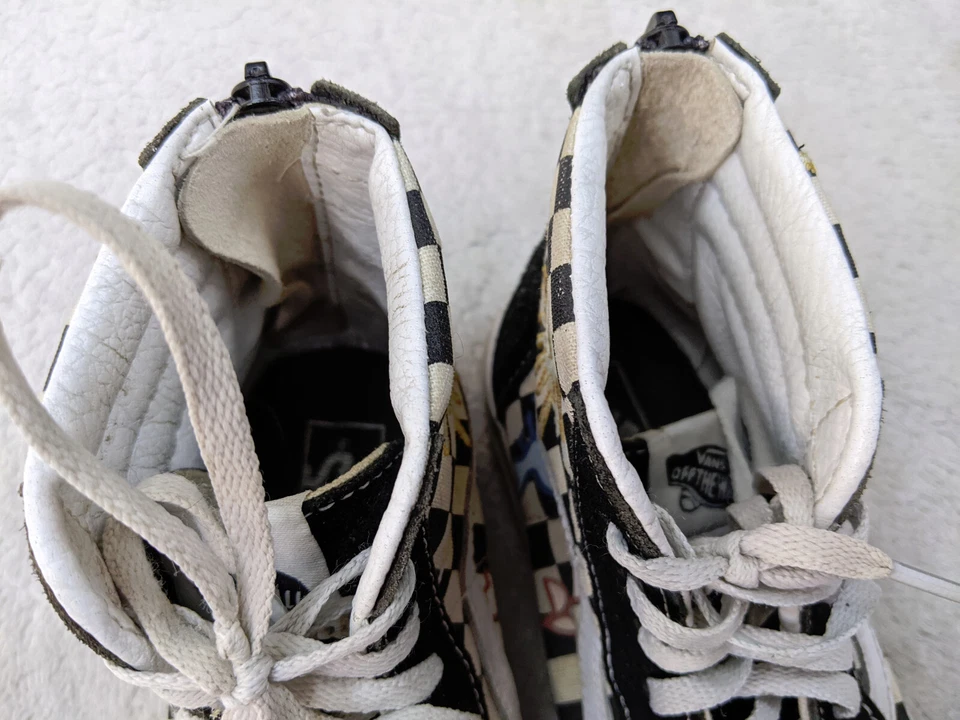 Vans Skateistan Sk8 Hi Niños 3 34 Cuadros Negro Blanco Entrenadores Cremallera Foto 3 de 4