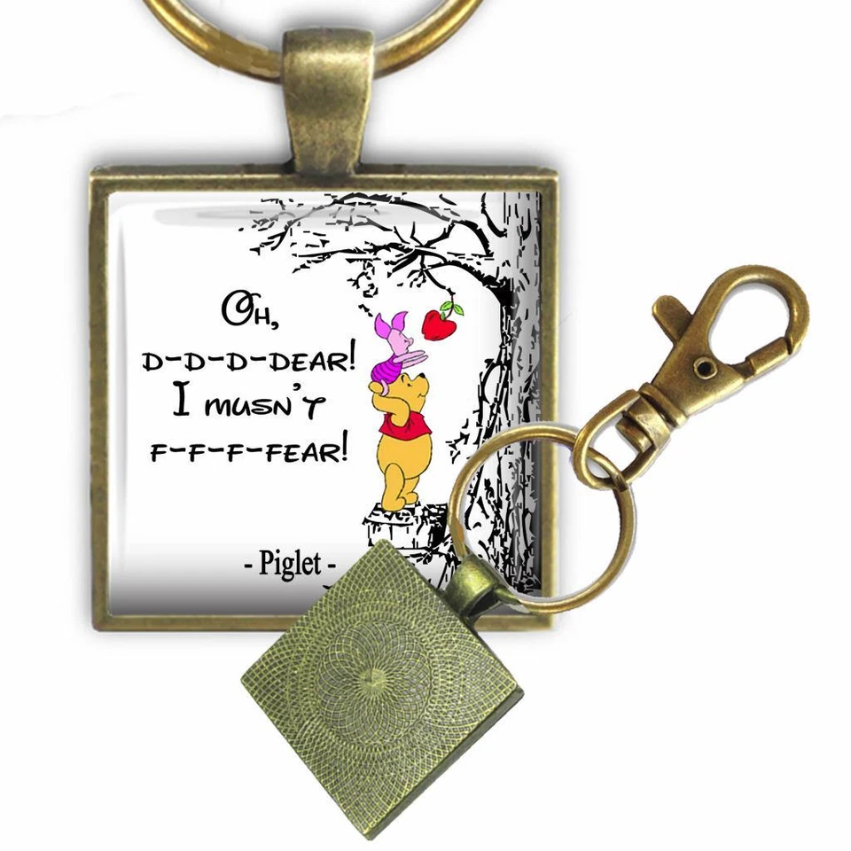 Winnie-the-Pooh Piglet Quote I Musn't Fear Glass Top Clip On Llavero Hecho a Mano Foto 2 de 2