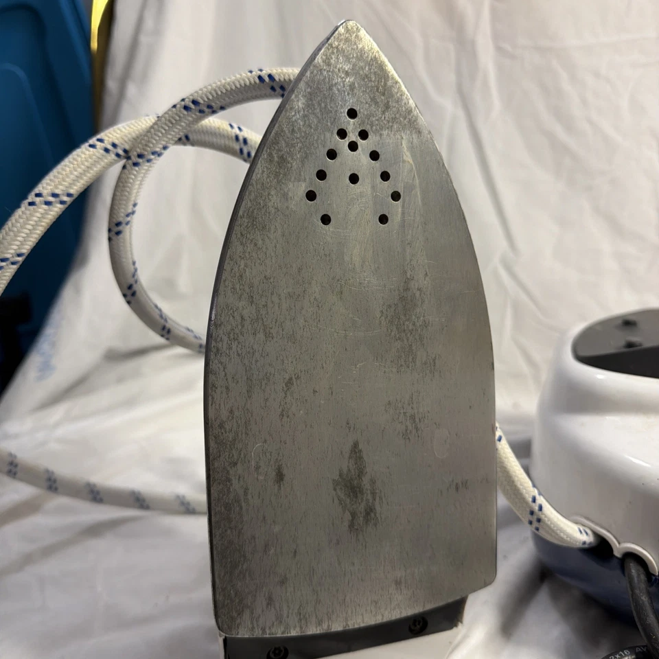 Профессиональная паровая система глажки ткани для одежды Euro-Pro X EP8001 утюг - Изображение 2 из 4