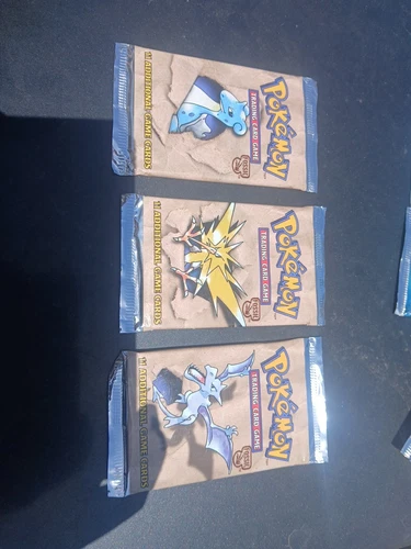 Pokemon Trading Cards Fossil Booster Pack 1st EDITION 1999.