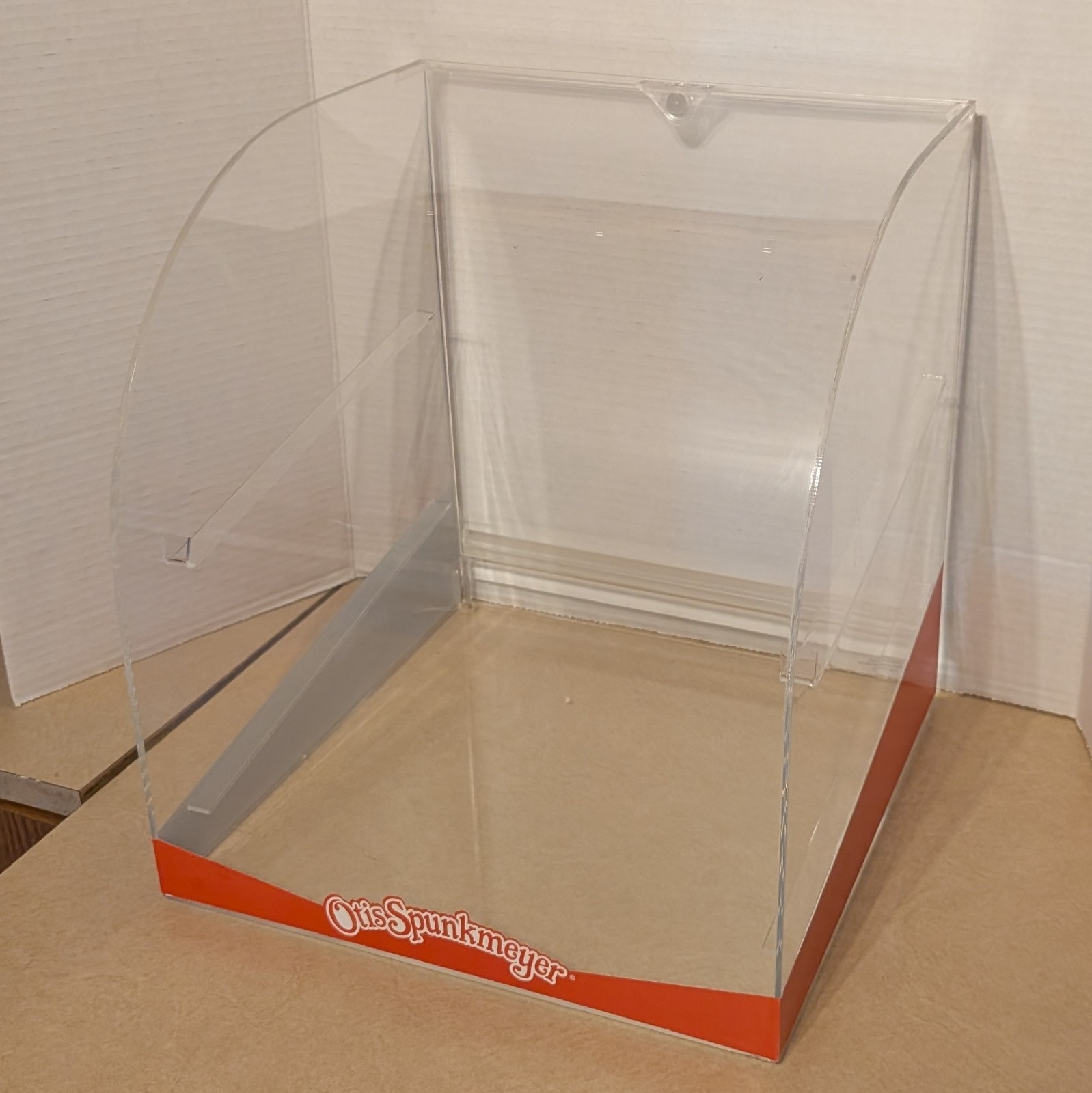 Otis Spunkmeyer Bakery Display Case Countertop Clear Dome Rear Door (no tray)