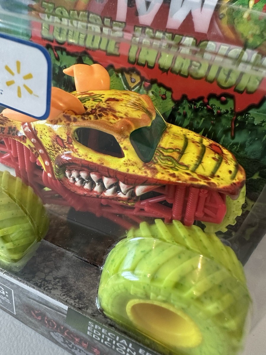 Monster Jam ZOMBIE INVASION MONSTER MUTT ROTTWEILER WALMART 1/64