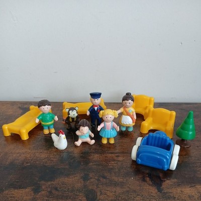 Vintage Bluebird Big Red Fun Bus Figures and Furniture