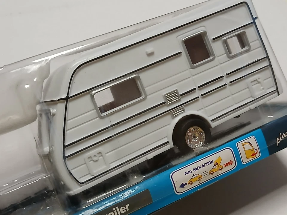 Modellauto Auto mit Wohnwagen Caravan trailer Happy People - Bild 3 von 4