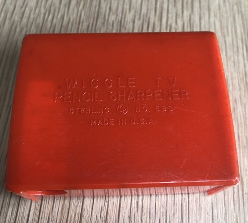 Sacapuntas de plástico de colección Wiggle TV - Reproductor de acordeón Sterling No.583 EE. UU. M1 - Imagen 3 de 6