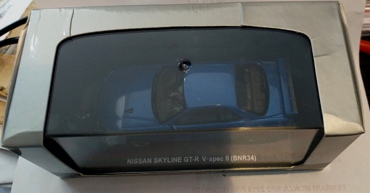 NISSAN SKYLINE GTR BN R34 V SPEC II KYOSHO BLUE OPENING BONNET