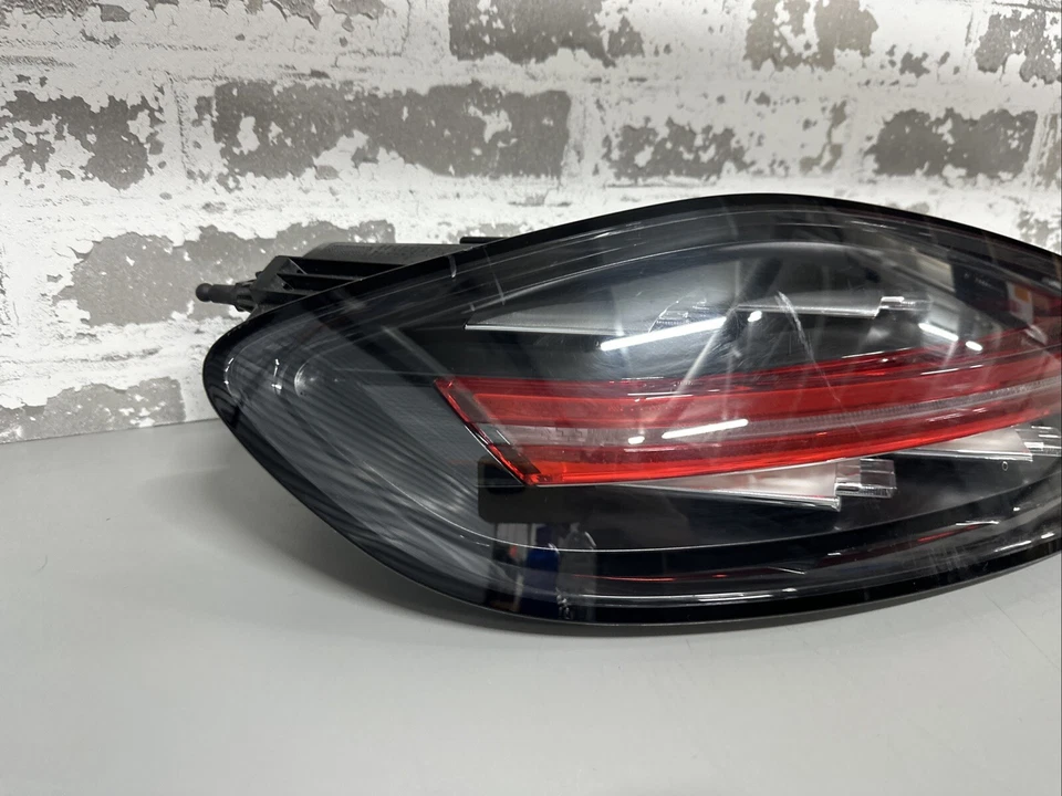 Левый оригинальный задний фонарь для Porsche Cayman S Boxster 718 2017–2021 годов выпуска 982945095N СЛОМАН - Изображение 2 из 4