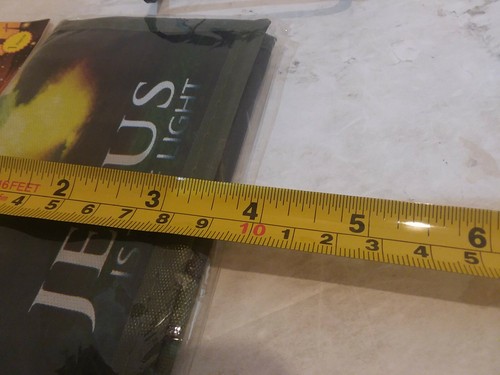 Billetera Jesus Is The Light nueva en paquete. "Camuflaje color unisex triple 6""x3,5" - Imagen 7 de 7