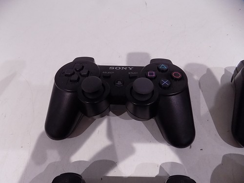 UNTESTED Bundle of 4 Sony PlayStation 3 PS3 Controllers Black SPARES/PARTS - Picture 2 of 14