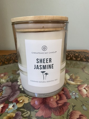 Chesapeake Bay SHEER JASMINE Kerze 8,8 Unzen natürliche ätherische Öle