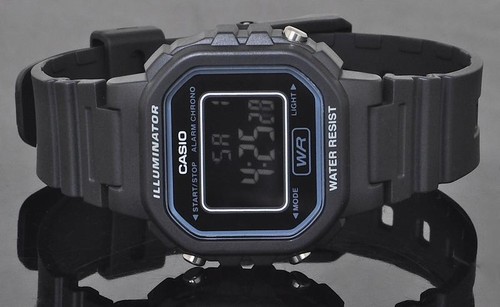 Casio Watch Ladies/Teen Black Classic Digital Wristwatch LA20WH-1B RRP $59.95 - Picture 3 of 4