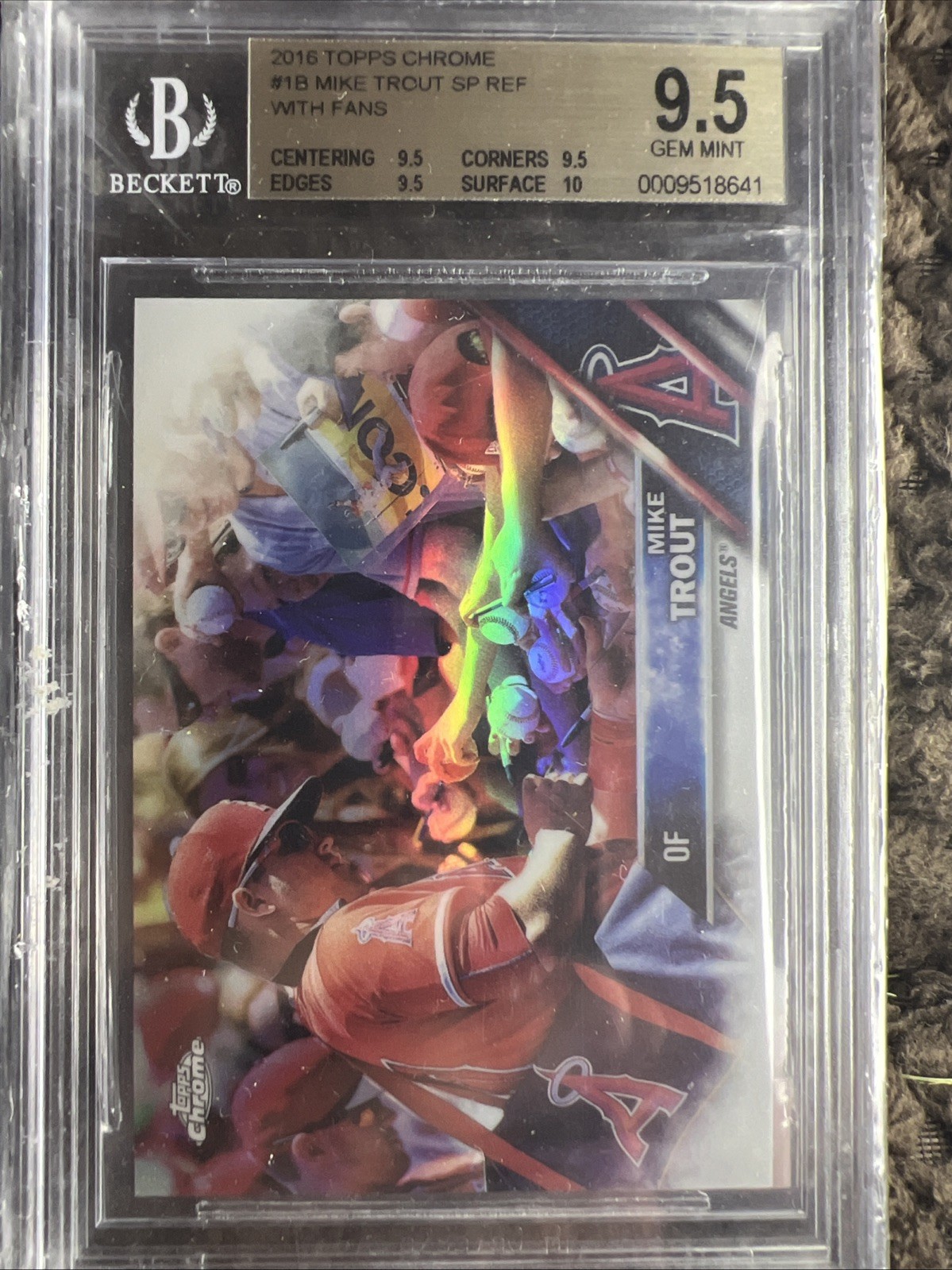 2016 Topps Chrome #1 Mike Trout Signing Auto Refractor SP BGS 9.5
