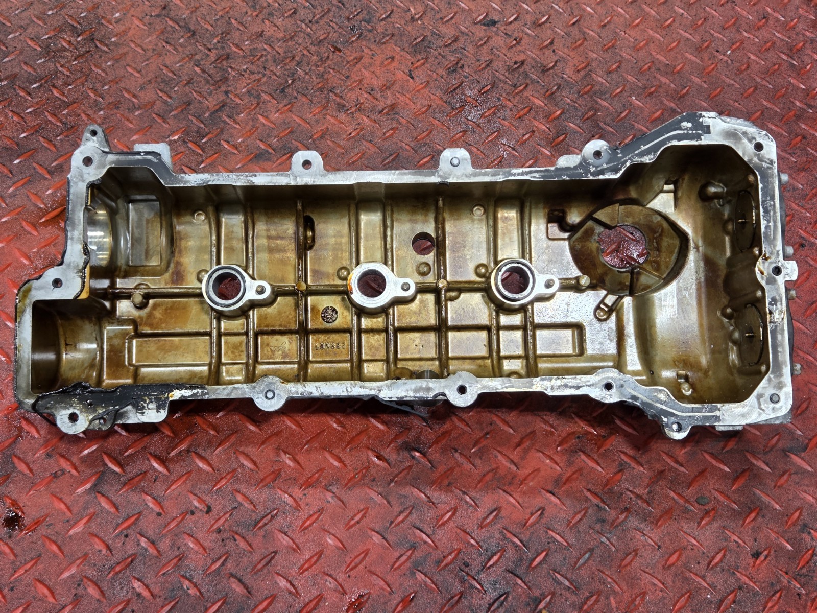 2014-2024 Maserati Ghibli M157 Left Side Valve Cover W/ Sensors OEM 288687