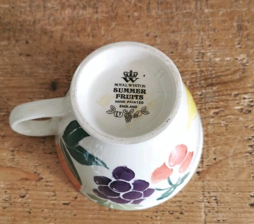 Royal Winton Summer Fruits Hand Painted Footed Tea Cup - Picture 6 of 6