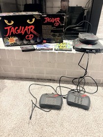 Atari Jaguar CD Console Bundle Box 2 Controllers Blue Lightning Vid Grid Games