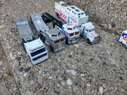 VINTAGE MATCHBOX NASA FEDEX COAST GUARD MAYFLOWER OCL EXXON TRUCKS TRAILERS - Picture 4 of 12