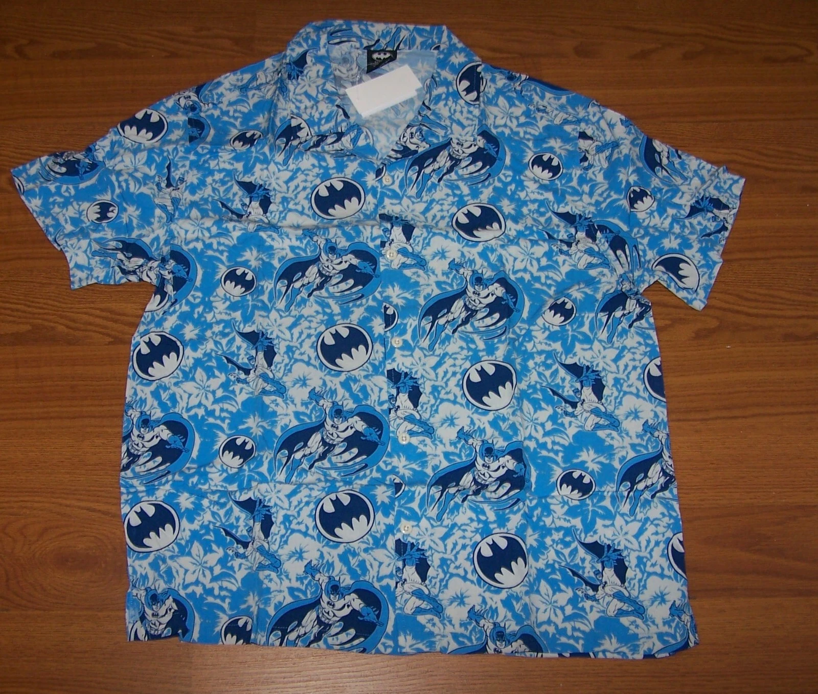 Size 2XL Men's DC Comics Batman Blue Floral Hawaiian Shirt
Opens in a new window or tab